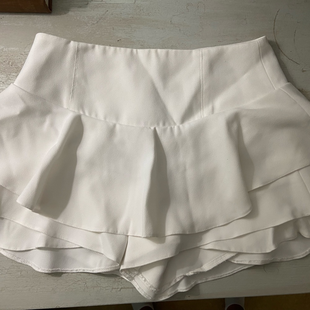 White Zara Ruffled Party Skirt/Skort